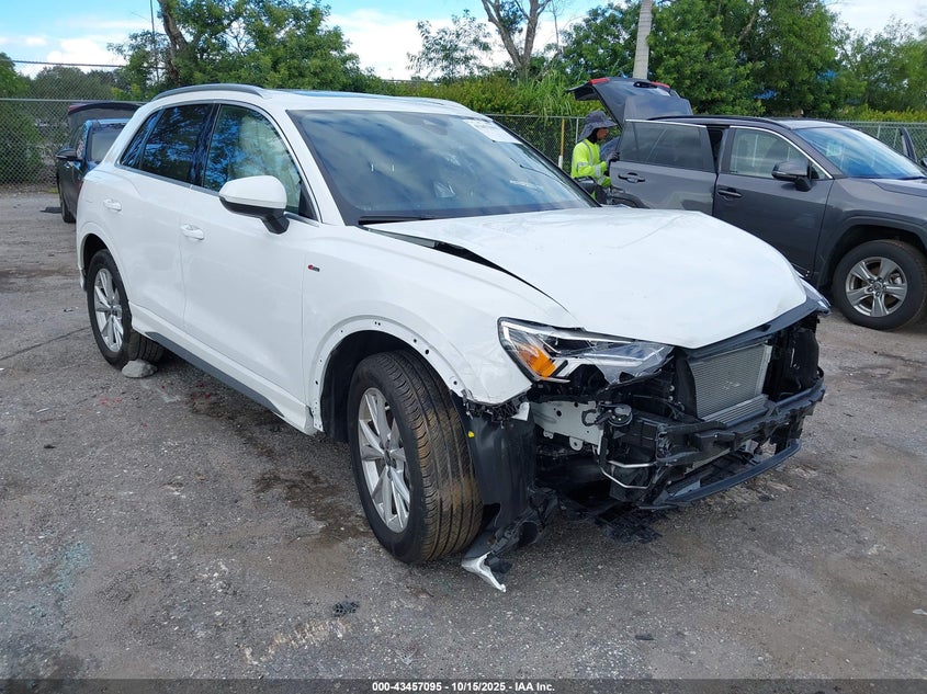 AUDI Q3 PREMIUM 45 TFSI S LINE QUATTRO TIPTRONIC