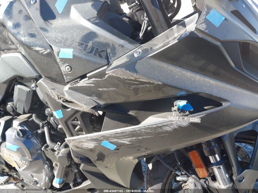 2025 Suzuki Gsx800 F VIN: JS1EM13B1S7101419 Lot: 43457102
