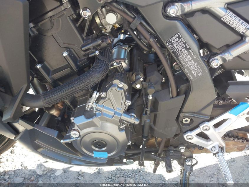 2025 Suzuki Gsx800 F VIN: JS1EM13B1S7101419 Lot: 43457102