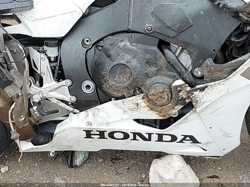 2026 Honda Cbr1000 Rr VIN: JH2SC7716TK900201 Lot: 43457131