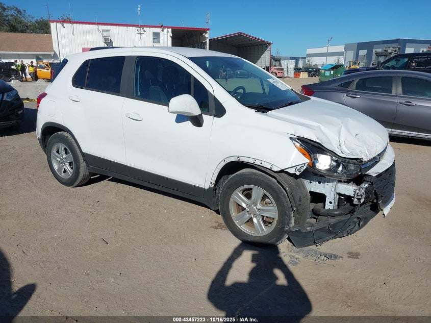 CHEVROLET TRAX FWD LS