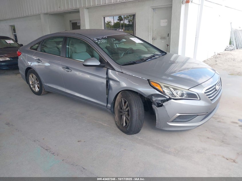 2016 HYUNDAI SONATA SE - 5NPE24AF0GH303965
