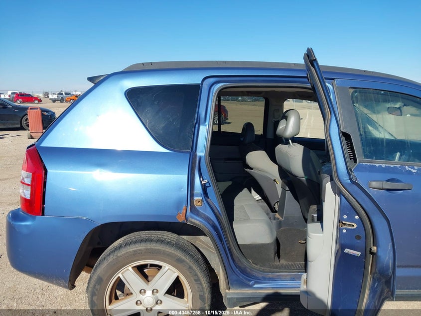 2007 Jeep Compass Sport VIN: 1J8FT47W37D153762 Lot: 43457258