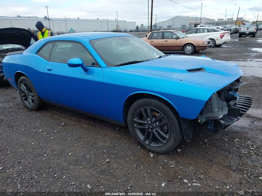 DODGE CHALLENGER SXT AWD