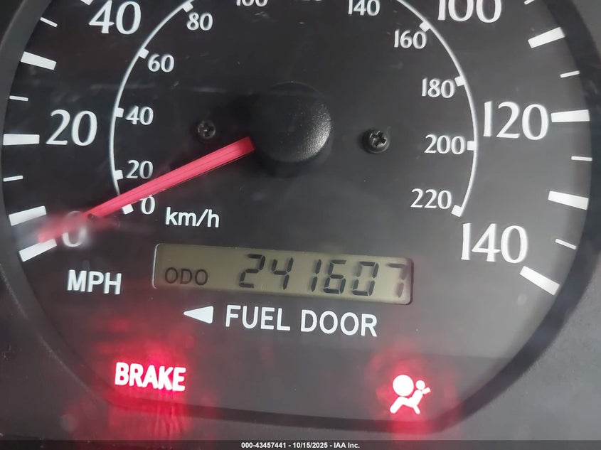 2002 Toyota Camry Solara Sle V6 VIN: 2T1CF28P92C589910 Lot: 43457441