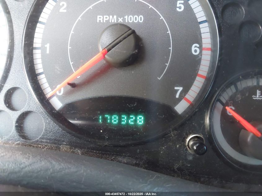 2005 Jeep Liberty Sport VIN: 1J4GL48K65W601138 Lot: 43457472