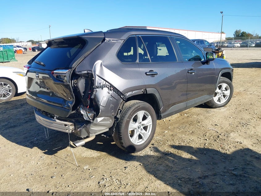 2019 TOYOTA RAV4 XLE JTMW1RFVXKJ010014