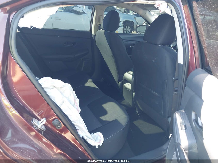 2024 NISSAN SENTRA auction photo 8