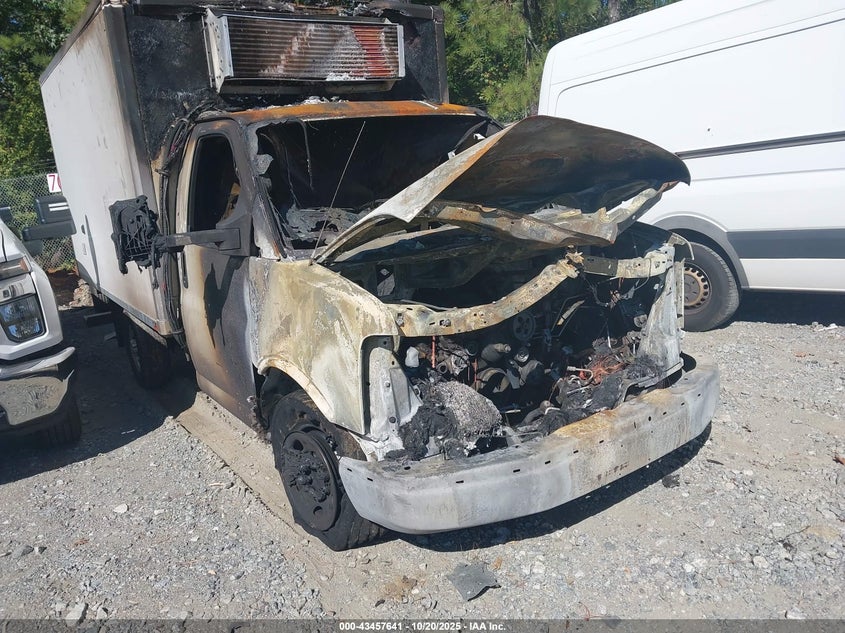 2019 Chevrolet Express Cutaway Work Van VIN: 1GB0GRFP9K1148413 Lot: 43457641