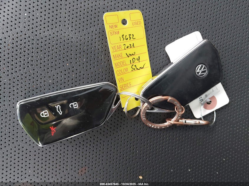 2021 VOLKSWAGEN ID.4 AWD PRO S WVGUNPE28MP065581