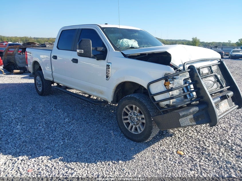FORD F-250 XL