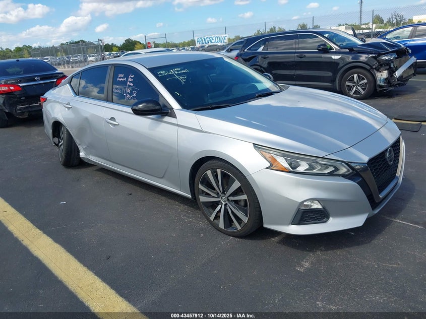 NISSAN ALTIMA SR FWD