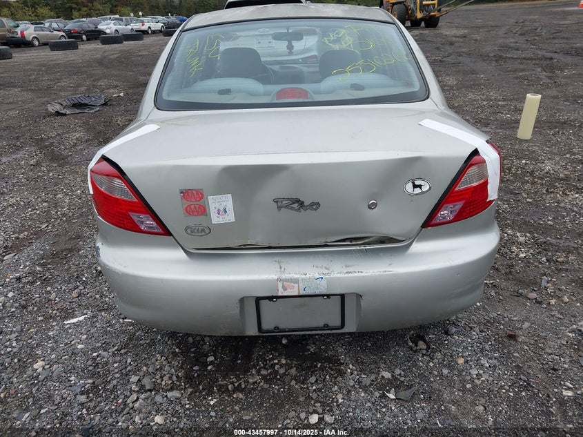 KNADC123716060245 2001 KIA RIO photo no. 6
