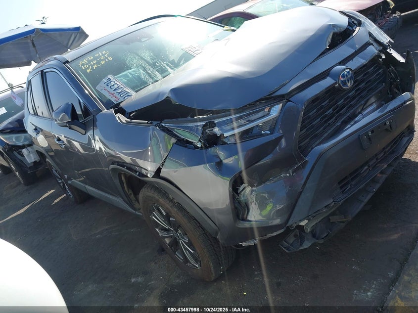 TOYOTA RAV4 HYBRID XLE PREMIUM