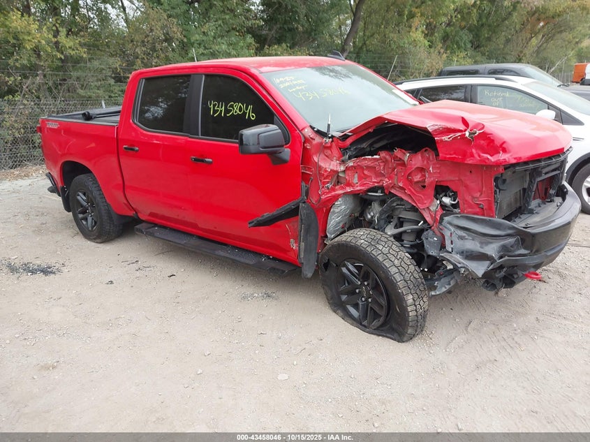 CHEVROLET SILVERADO 1500 4WD SHORT BED LT TRAIL BOSS