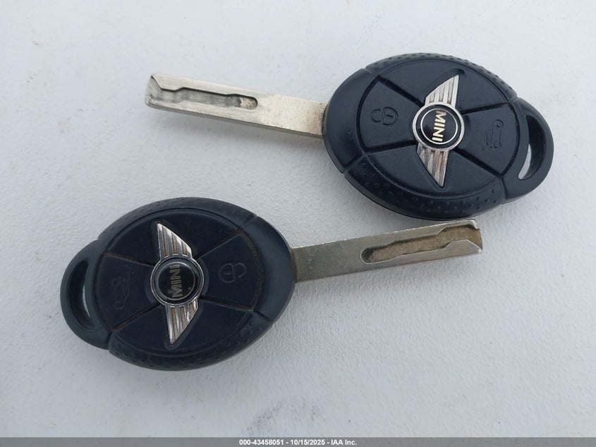 2006 Mini Cooper VIN: WMWRC33596TJ74063 Lot: 43458051