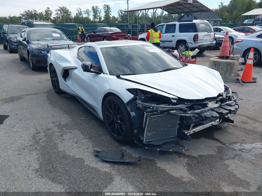 CHEVROLET CORVETTE RWD 1LT