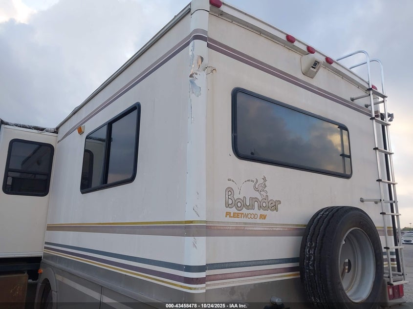 1FCNF53S4Y0A00724 2000 FORD F550 photo no. 6