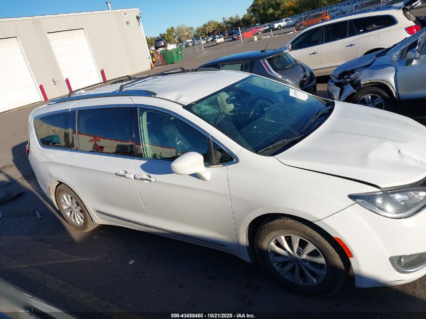 2018 Chrysler Pacifica Touring L VIN: 2C4RC1BG2JR110246 Lot: 43458480