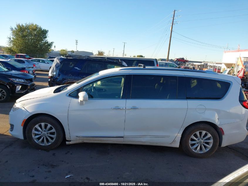 2018 Chrysler Pacifica Touring L VIN: 2C4RC1BG2JR110246 Lot: 43458480