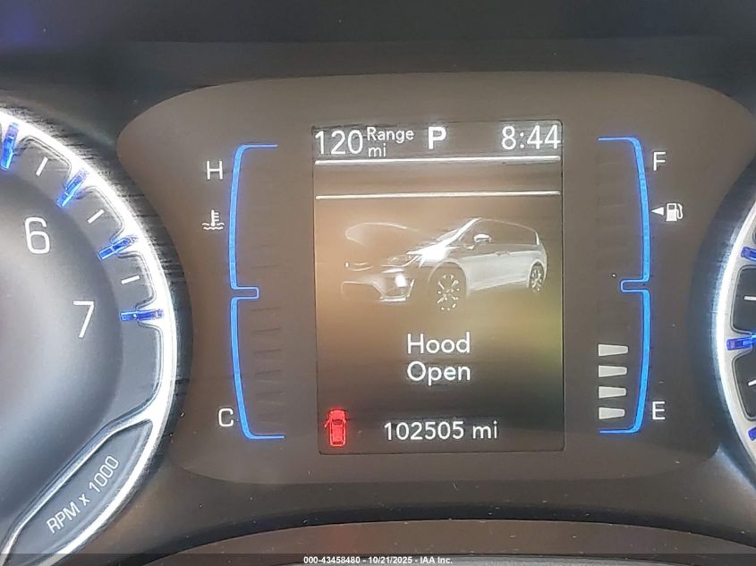 2018 Chrysler Pacifica Touring L VIN: 2C4RC1BG2JR110246 Lot: 43458480