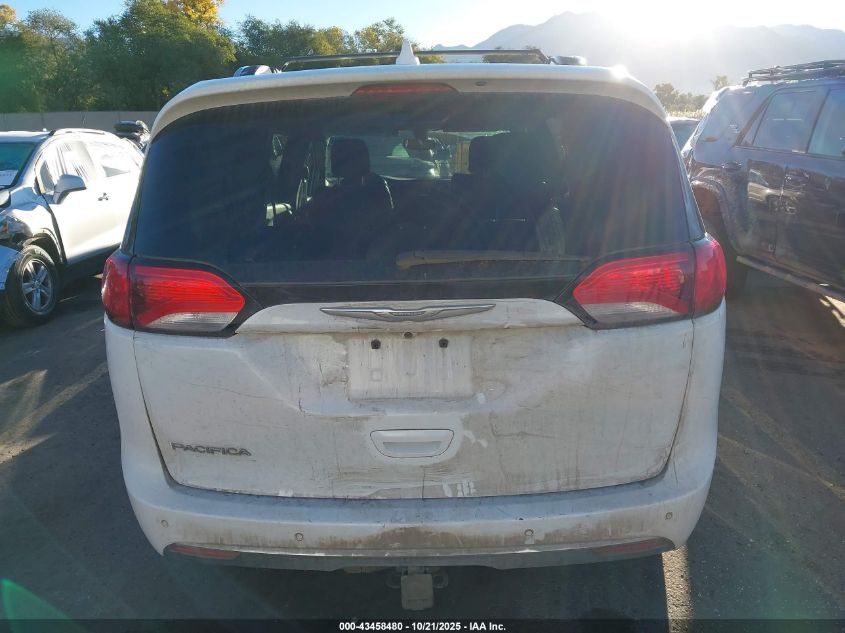 2018 Chrysler Pacifica Touring L VIN: 2C4RC1BG2JR110246 Lot: 43458480
