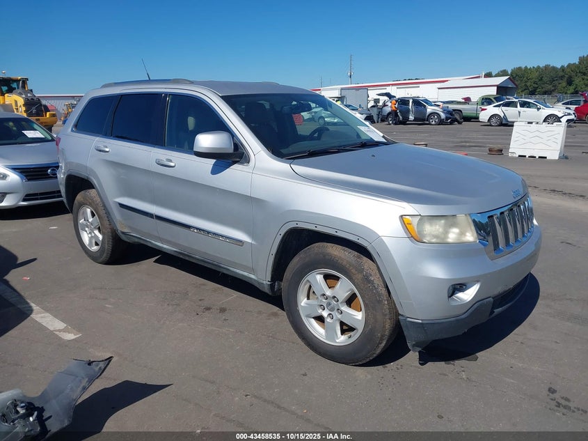 JEEP GRAND CHEROKEE LAREDO