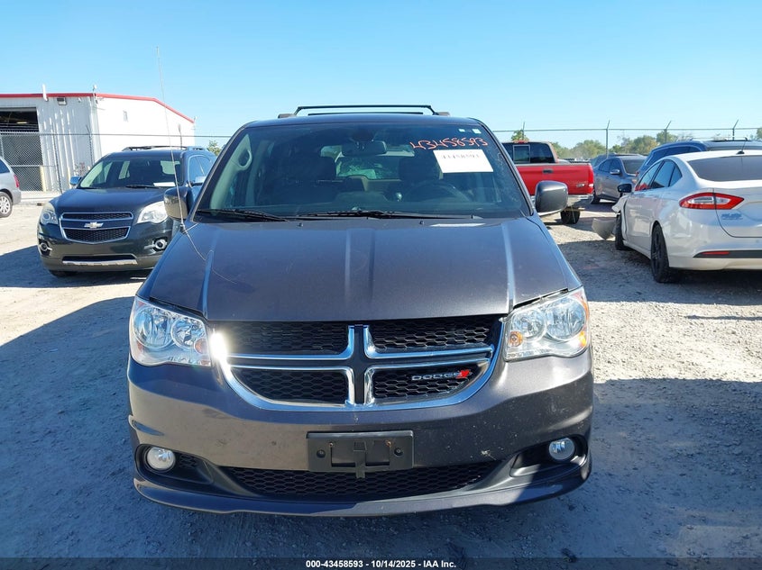 2018 Dodge Grand Caravan Sxt VIN: 2C4RDGCG0JR360955 Lot: 43458593