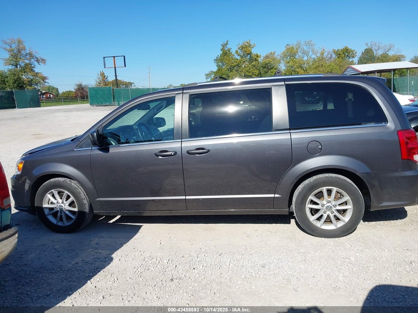 2018 Dodge Grand Caravan Sxt VIN: 2C4RDGCG0JR360955 Lot: 43458593