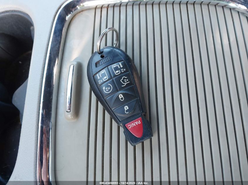 2018 Dodge Grand Caravan Sxt VIN: 2C4RDGCG0JR360955 Lot: 43458593