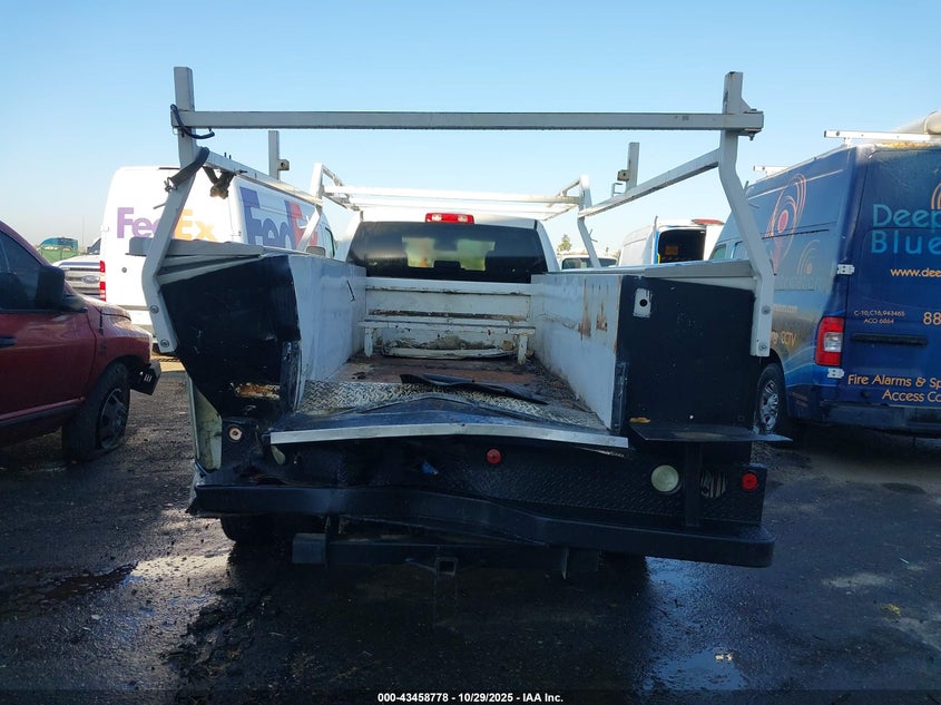 2015 Ram 3500 Chassis Tradesman/Slt/Laramie VIN: 3C7WRSCJ2FG524144 Lot: 43458778