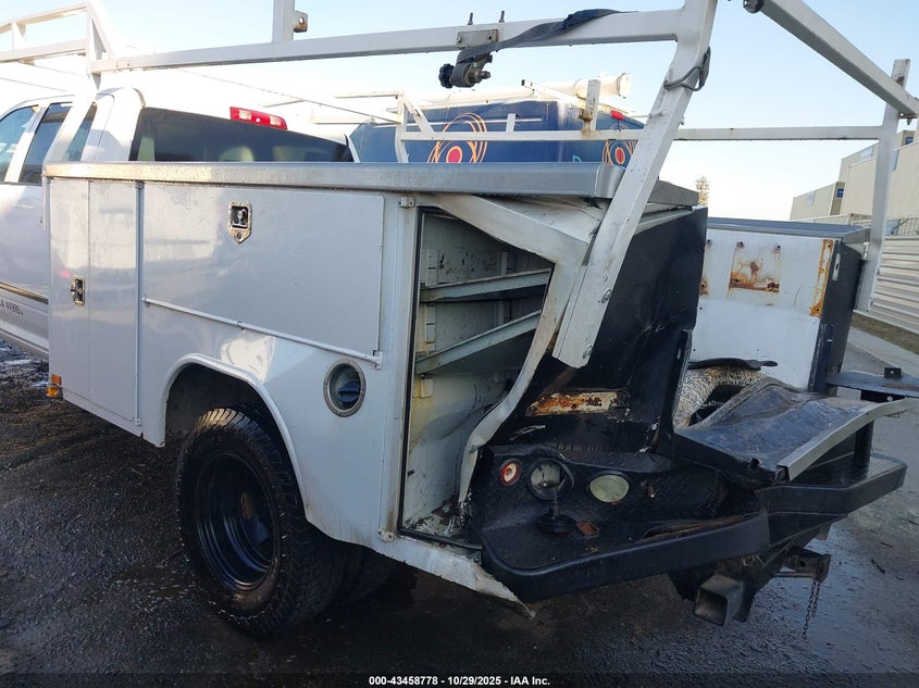 2015 Ram 3500 Chassis Tradesman/Slt/Laramie VIN: 3C7WRSCJ2FG524144 Lot: 43458778