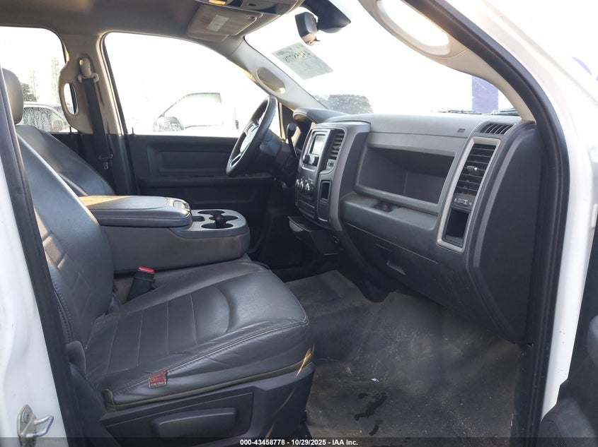 2015 Ram 3500 Chassis Tradesman/Slt/Laramie VIN: 3C7WRSCJ2FG524144 Lot: 43458778