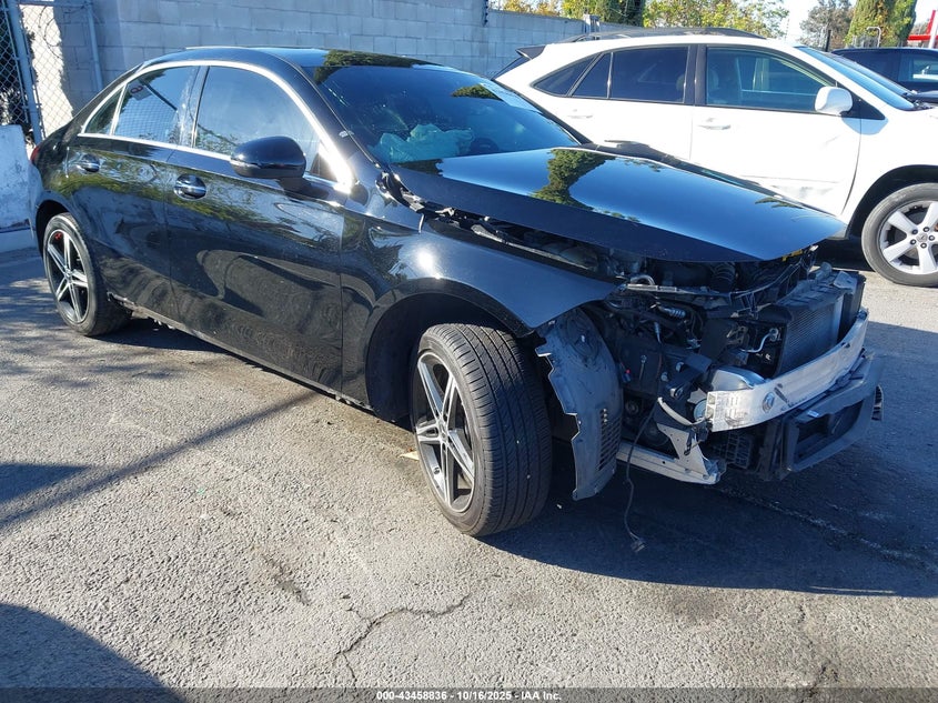 2021 MERCEDES-BENZ A 220 - W1K3G4EBXMJ290697