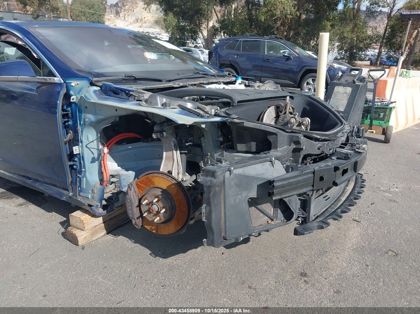 2016 Tesla Model S 60D/70D/75D/85D/90D VIN: 5YJSA1E22GF168871 Lot: 43458909