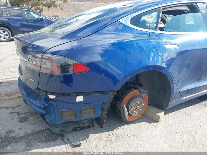 2016 Tesla Model S 60D/70D/75D/85D/90D VIN: 5YJSA1E22GF168871 Lot: 43458909