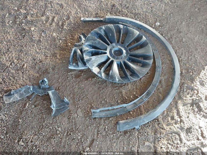 2022 Tesla Model Y Long Range Dual Motor All-Wheel Drive VIN: 7SAYGDEE7NF446216 Lot: 43458911