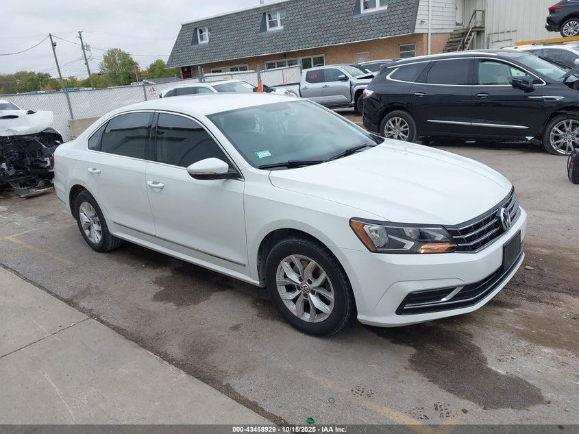 VOLKSWAGEN PASSAT 1.8T S