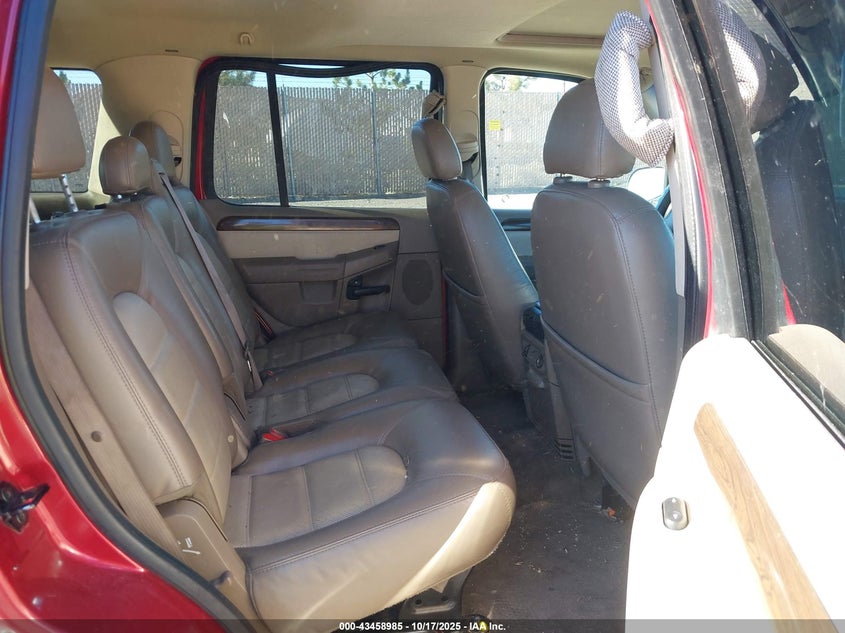 2004 Ford Explorer Eddie Bauer VIN: 1FMDU74K94UA33163 Lot: 43458985