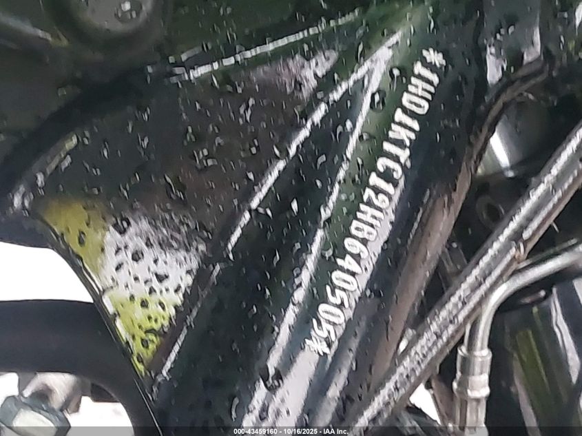 2017 Harley-Davidson Fltrxs Road Glide Special VIN: 1HD1KTC12HB640505 Lot: 43459160