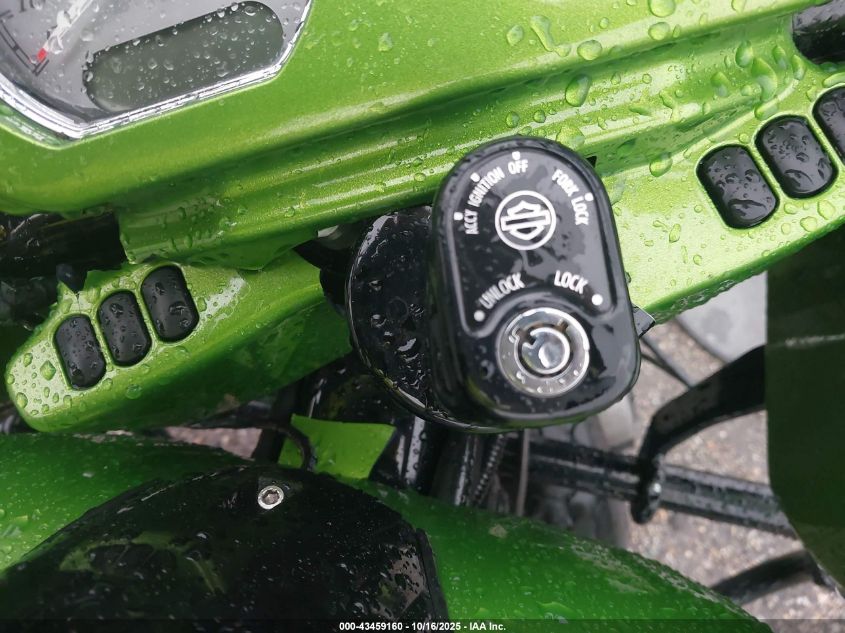 2017 Harley-Davidson Fltrxs Road Glide Special VIN: 1HD1KTC12HB640505 Lot: 43459160