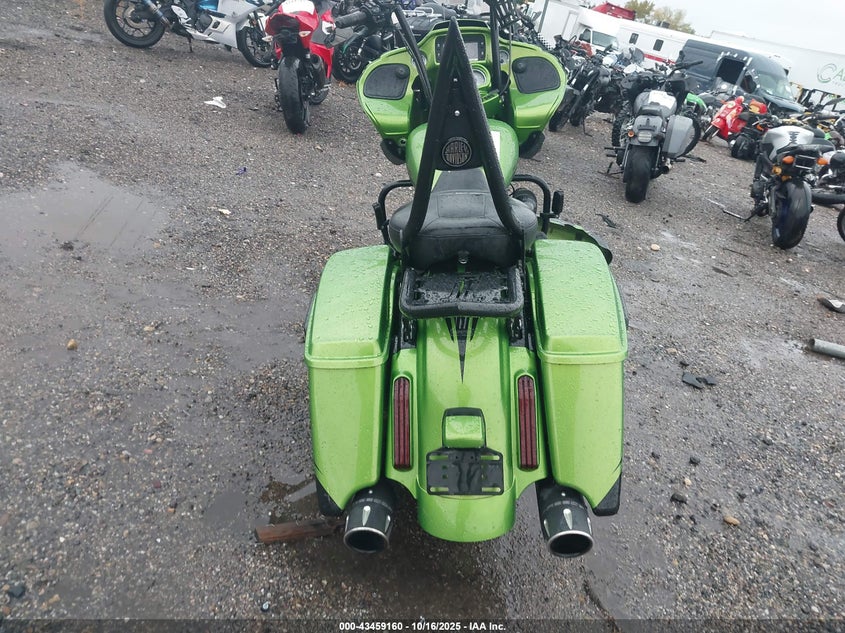 2017 Harley-Davidson Fltrxs Road Glide Special VIN: 1HD1KTC12HB640505 Lot: 43459160