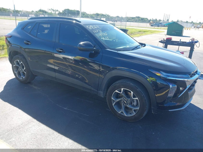 CHEVROLET TRAX FWD LT