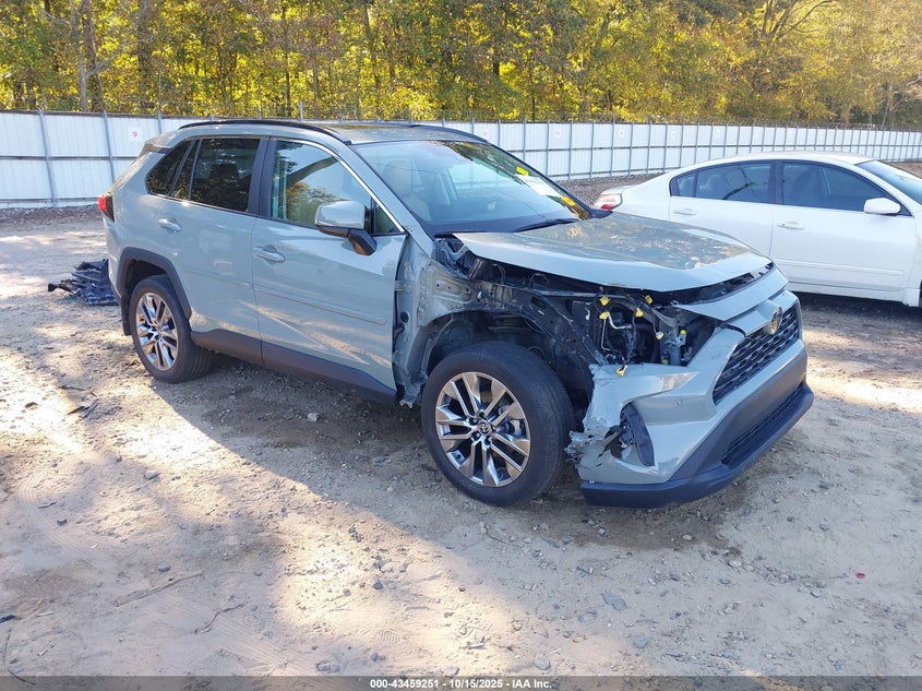 TOYOTA RAV4 XLE PREMIUM