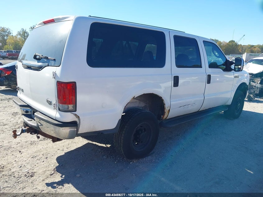 1FMNU41L25ED23983 2005 FORD EXCURSION photo no. 4