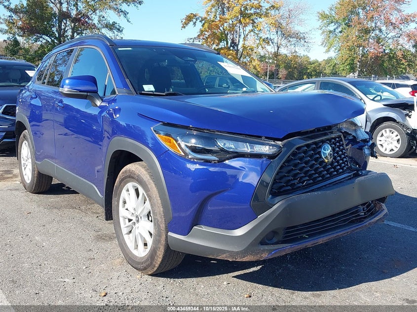 TOYOTA COROLLA CROSS LE