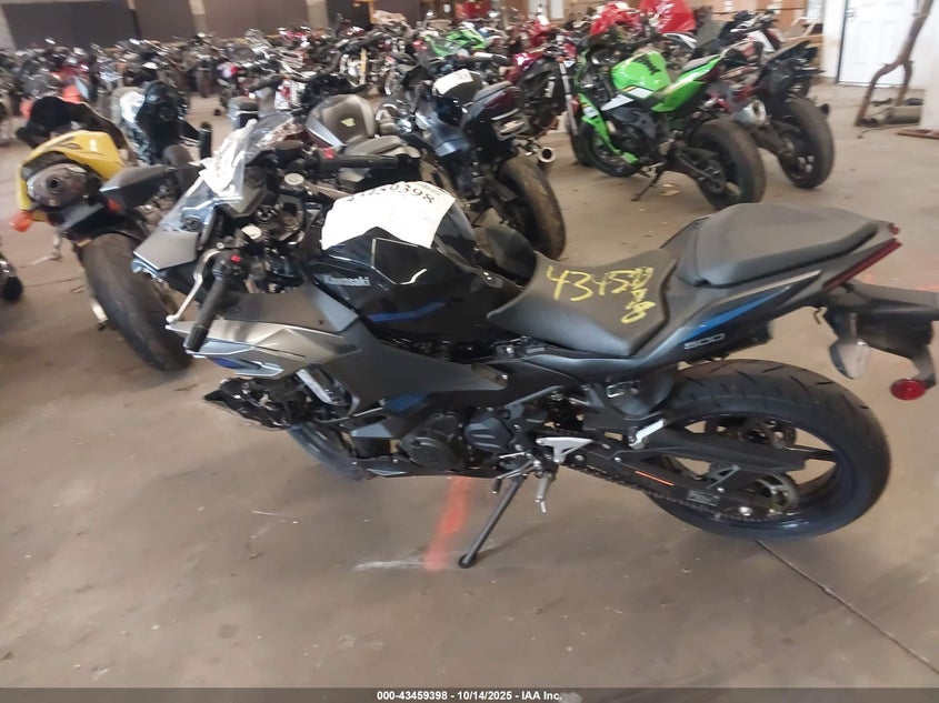 2025 Kawasaki Ex500 VIN: ML5EXGG10SDA42699 Lot: 43459398