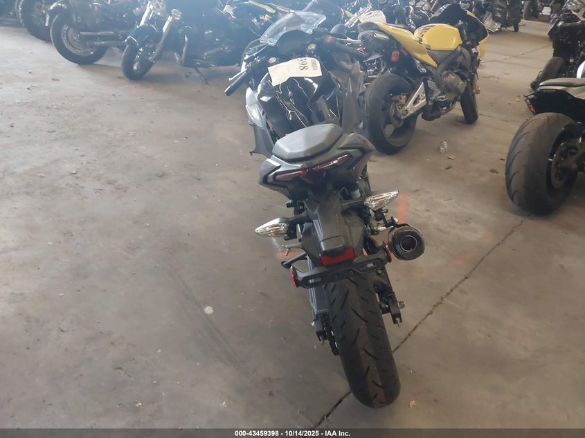 2025 Kawasaki Ex500 VIN: ML5EXGG10SDA42699 Lot: 43459398