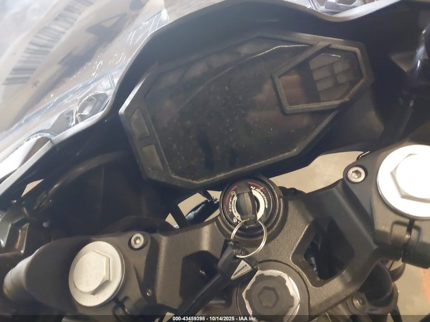 2025 Kawasaki Ex500 VIN: ML5EXGG10SDA42699 Lot: 43459398