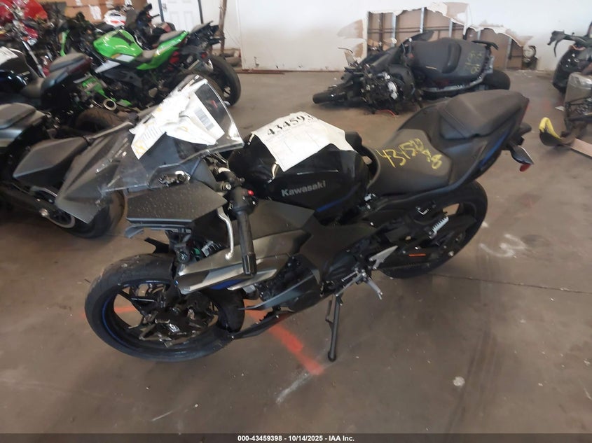 2025 Kawasaki Ex500 VIN: ML5EXGG10SDA42699 Lot: 43459398